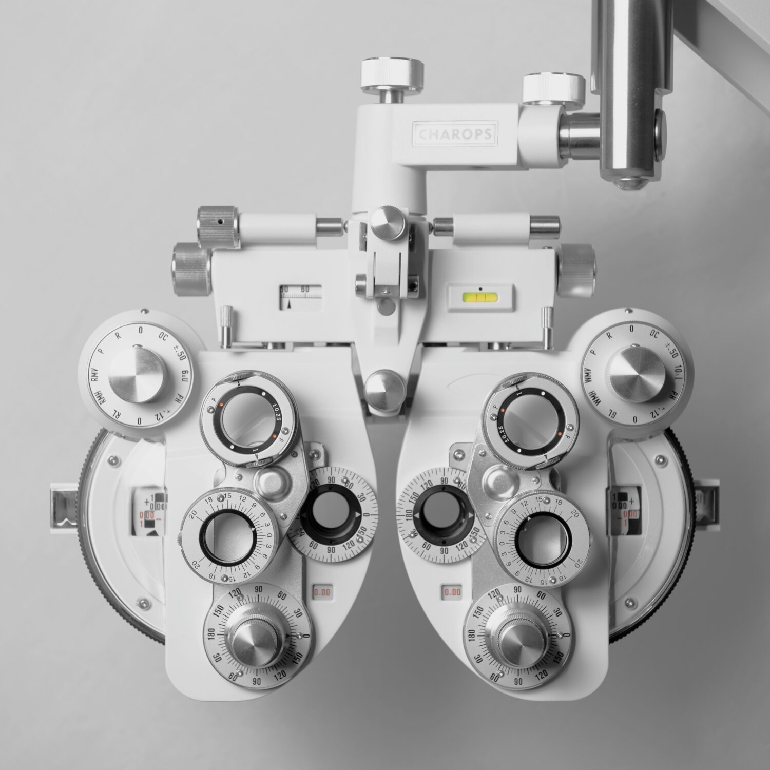 Kontaktlēcu recepte – BC, DIA, SPH, CYL un AXIS skaidrojums